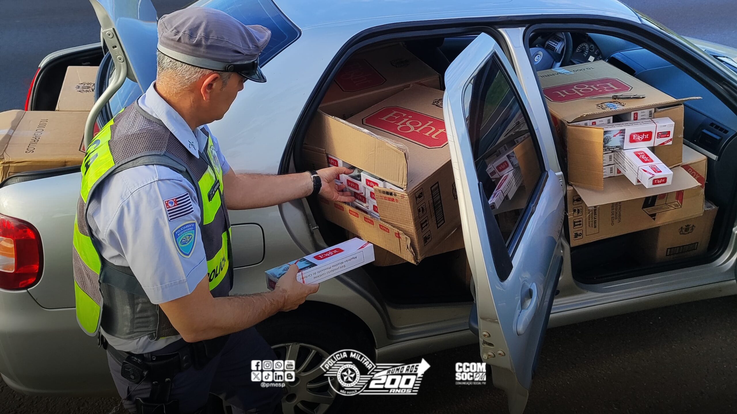 PM Rodoviária apreende 7,5 mil maços de cigarros sem nota fiscal em Votuporanga/SP