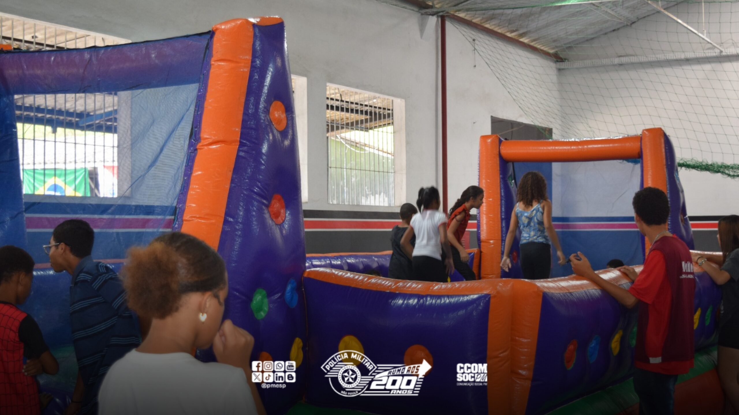 Polícia Militar realiza Natal Solidário para crianças em Suzano/SP