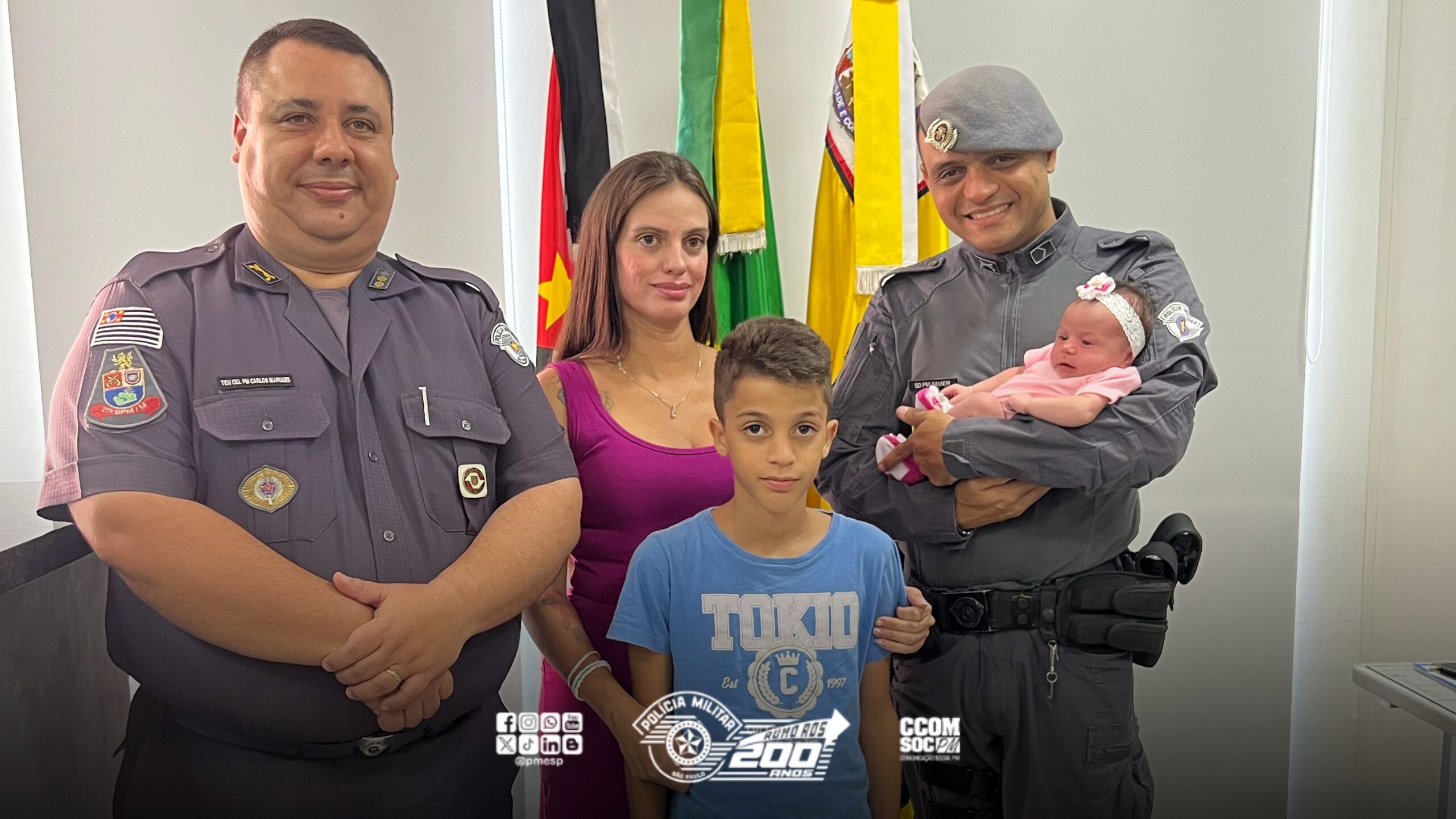 Mãe reencontra e agradece policiais militares que auxiliaram no parto de sua filha
