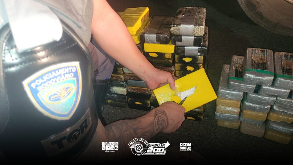 Na tarde de segunda-feira (19), policiais militares do 5º Batalhão de Polícia Rodoviária apreenderam uma grande quantidade de drogas durante fiscalização na Rodovia Presidente Castelo Branco (SP-280), no município de Quadra/SP.