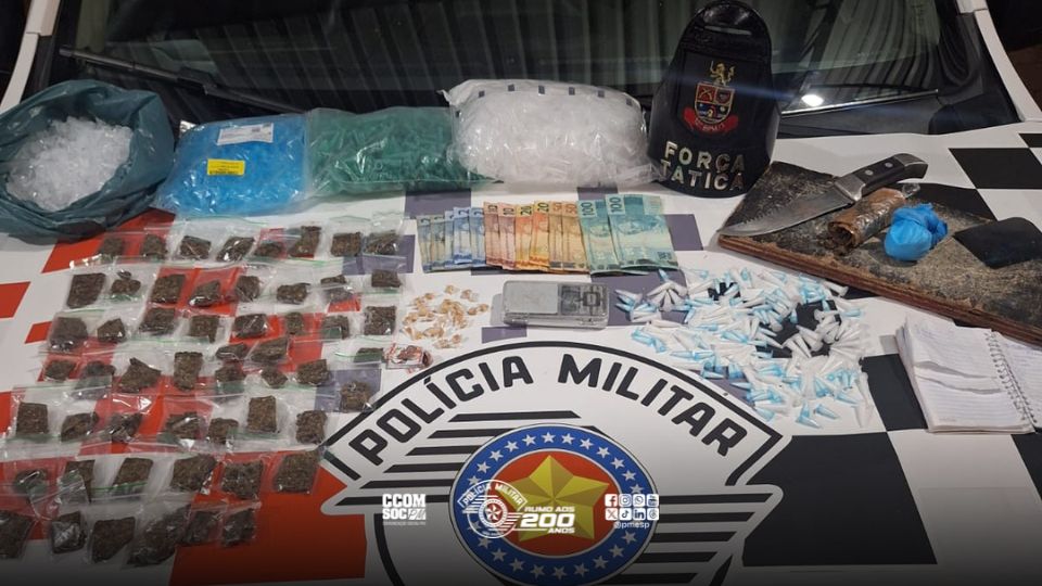 Força Tática prende mulher por tráfico de drogas em São Manuel/SP