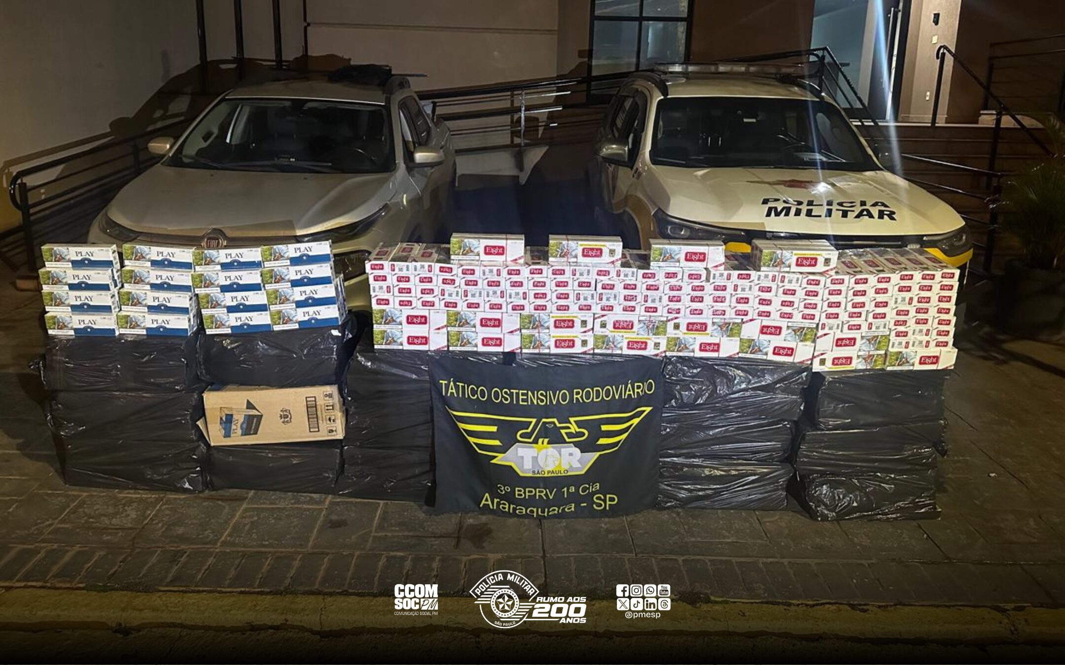 Veículo em alta velocidade chama a atenção e PM Rodoviária localiza mais de 11 mil maços de cigarros contrabandeados