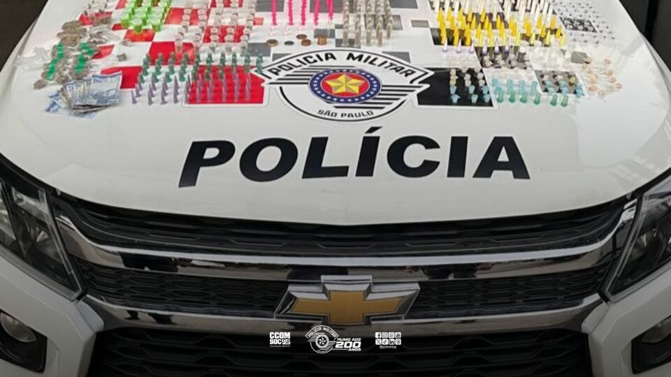 Polícia Militar apreende drogas durante operação em São José dos Campos.